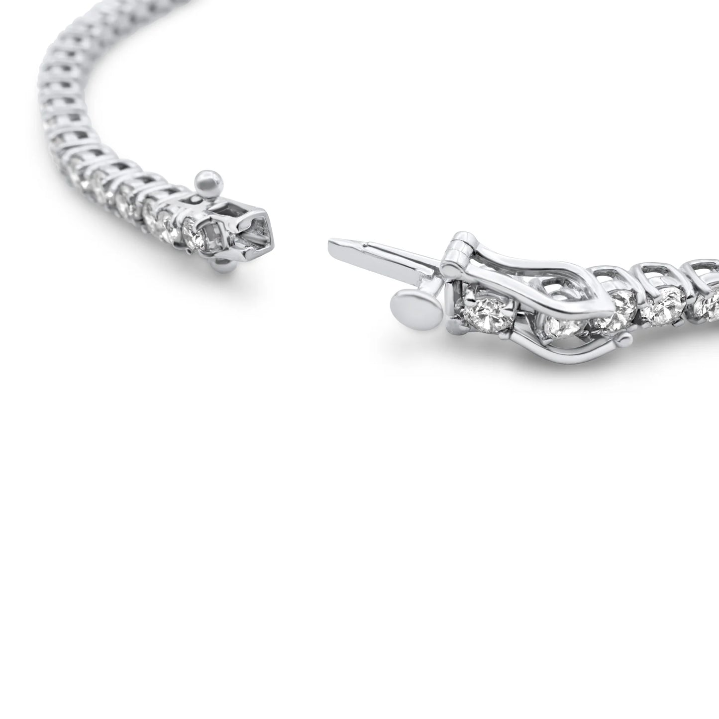 Diamond 14KT White Gold Tennis Bracelet 1.02ctw